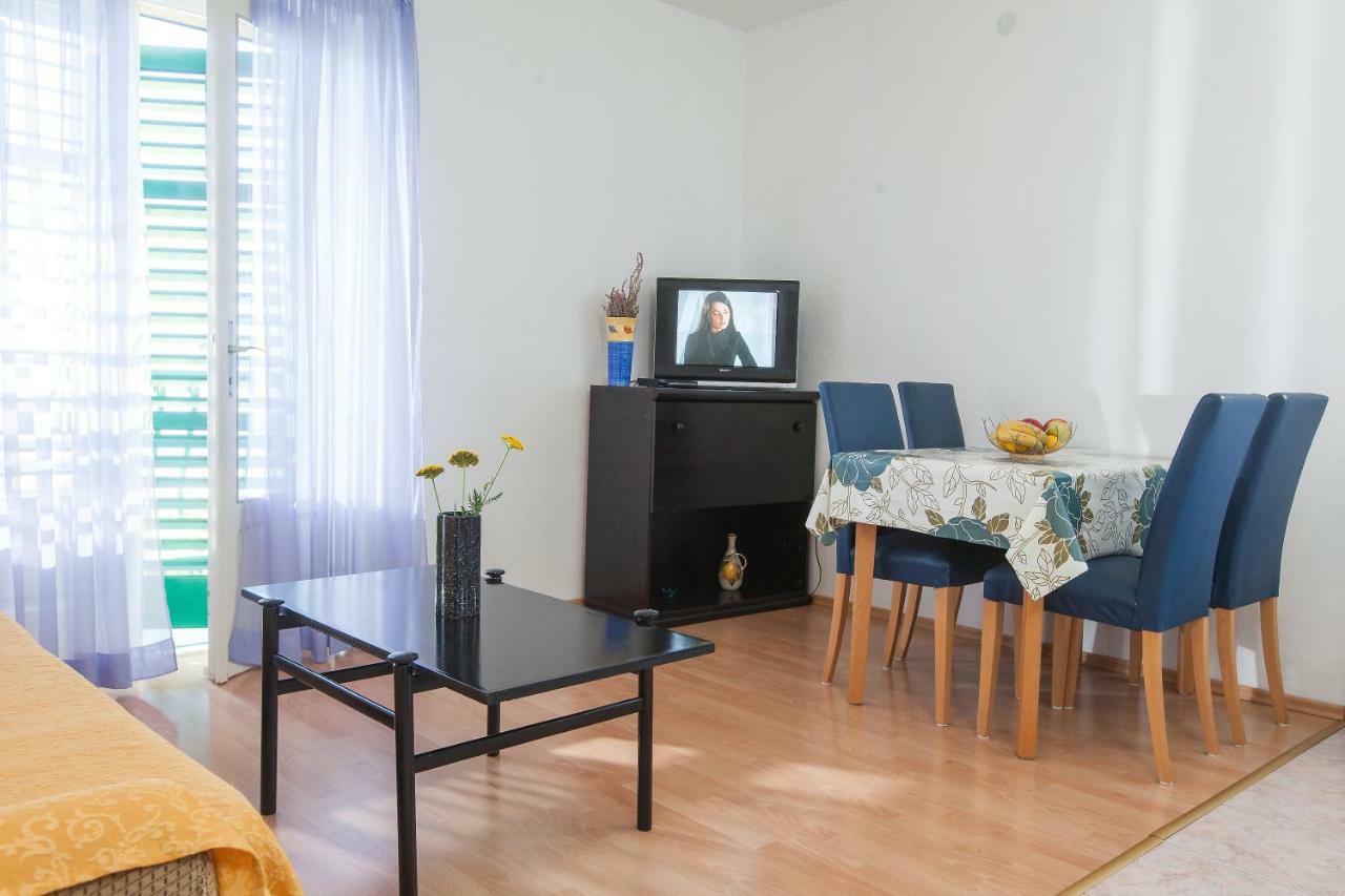 Apartmani Ivica Krzanic Podgora Eksteriør bilde